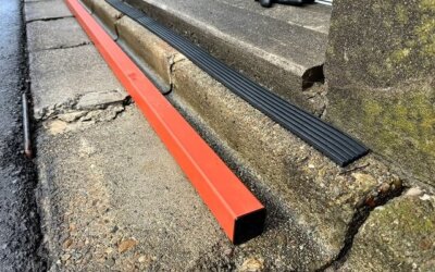 【古河市 五霞町 境町】駐車場スロープ設置を検討中の方へ!縞鋼板で叶える安全と利便性